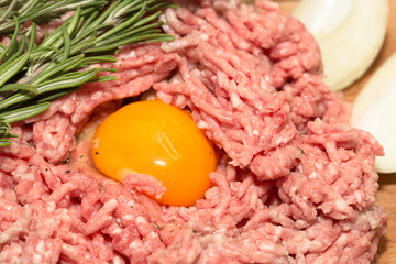 minced meat with egg