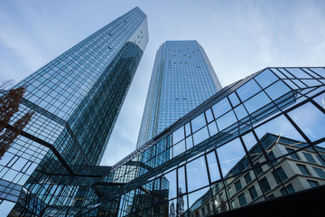 Architektur aus Glas in Frankfurt, Deutschland