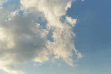 Obraz premium White clouds in sky