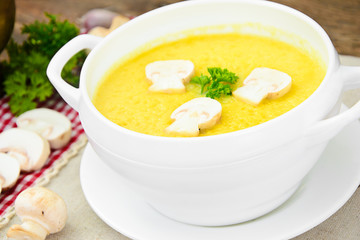 Puree Cream Soup of Zucchini with Mushrooms