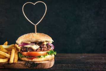 Juicy beef burger - obrazy, fototapety, plakaty