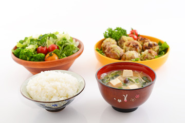 おいしそうな和風定食