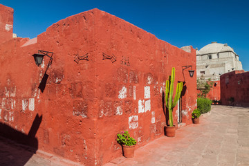 Alleys in Santa Catalina monastery in Arequipa, Peru