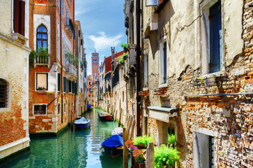 Fototapeta na wymiar The Rio di San Cassiano Canal and medieval houses, Venice, Italy