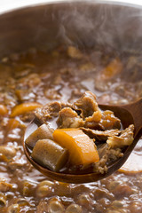 牛筋煮込みの調理