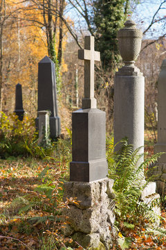 Grabkreuz auf dem Alten Südfriedhof | München 