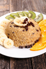 bowl cake with oat and fruit