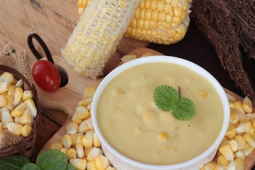 Corn cream soup and sweet corn delicious.