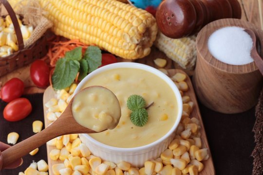 Corn cream soup and sweet corn delicious.