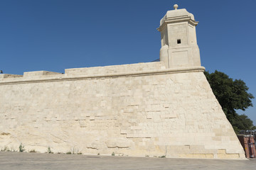 Fototapeta na wymiar medieval castle in Valletta city, Malta island