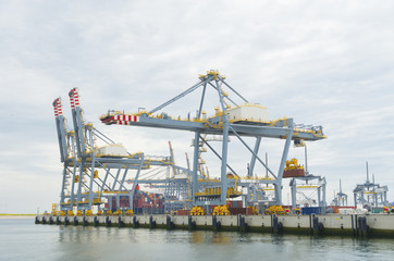 Fototapeta na wymiar large harbor cranes
