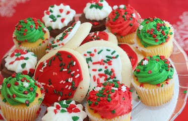 Cupcakes and cookies