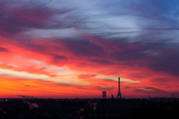paris tour eiffel soleil levé couché france tourisme voyage vo