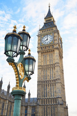 Fototapeta na wymiar Big Ben view with ancient street lamp in London