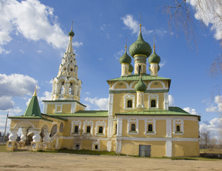 Fototapeta na wymiar Uglich, Russia, orthodox church