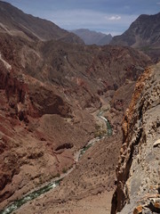 rio cotahuasi in cotahuasi canyon