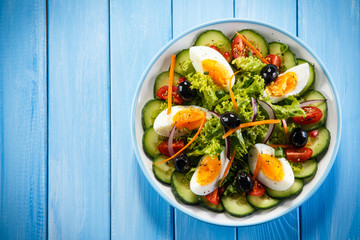 Boiled eggs and vegetables 