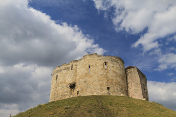 Fototapeta na wymiar The famous Clifford's Tower, York