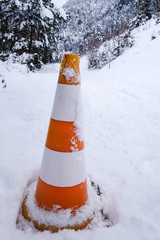 Achtung Pylon Wintergefahren