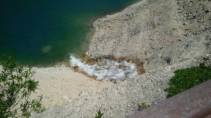 riva del lago spumosa