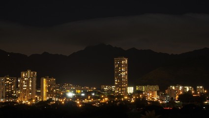 Fototapeta premium East Honolulu on the town side of the Koolau Mountains, Oahu, Hawaii, USA