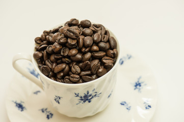 焙煎したコーヒー豆,