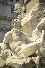 Zeus en la fuente de los cuatro rios de Bernini, Roma