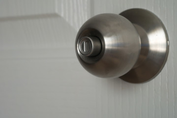 Knob door