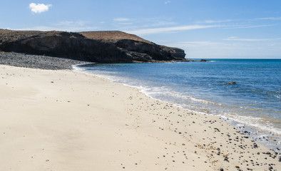Fototapeta na wymiar Wild Beach in Fuerteventura, Canary Islands. Spain.