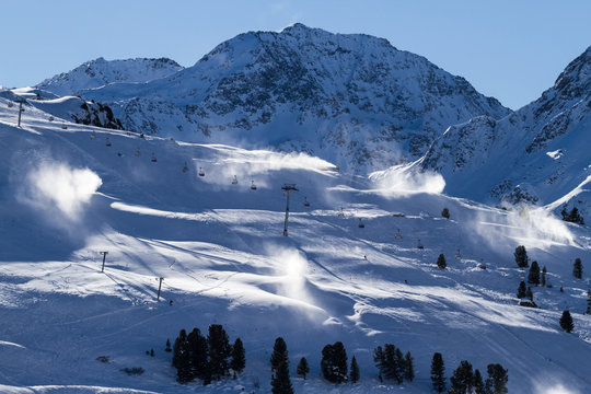 Snow machine gun - Schneekanonen