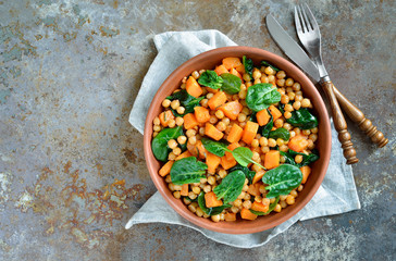 Butternut squash and chickpea salad