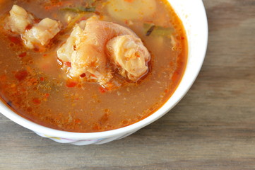 pork knuckle boiled in spicy soup