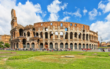 Fototapeta na wymiar Colosseum (Coliseum) in Rome, Italy.