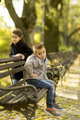 Fototapeta premium Children on the bench