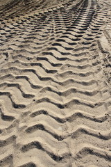wheel tracks