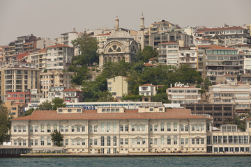 Fototapeta na wymiar View of the busy housing complex of Istanbul, Turkey