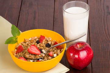 muesli with strawberries, apple 