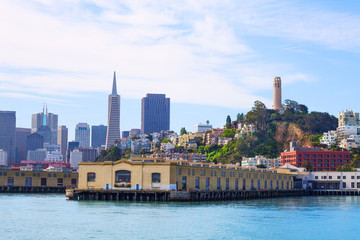 Fototapeta na wymiar View from San Francisco bay on downtown and pier