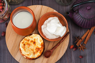 Cottage cheese casserole with sour cream