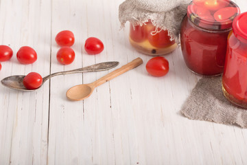 Naklejka na ściany i meble Fresh tomatoes and tomato sauce