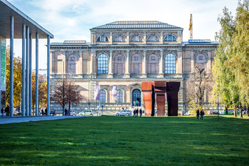 Alte Pinakothek  und Pinakothek der Moderne in M&uuml;nchen