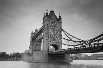 Fototapeta na wymiar Tower Bridge in black and white