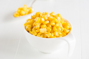 Mais in einer Schale