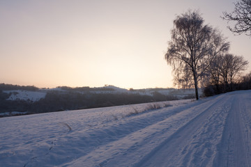 Fototapeta na wymiar Sonnenaufgang im Schnee