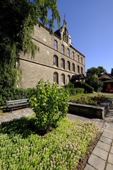 Fototapeta na wymiar Kloster Schulpforte mit Klostergarten in Schulpforte bei Naumbu