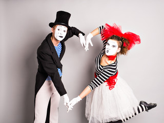 Two mime, The concept of Valentine's Day, April Fool's Day