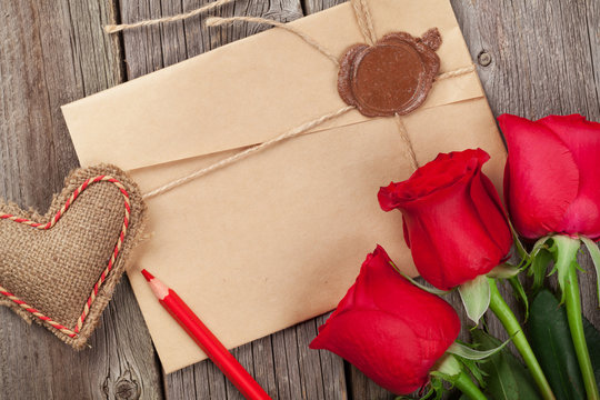 Love letter, red roses and heart