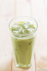 iced matcha latte