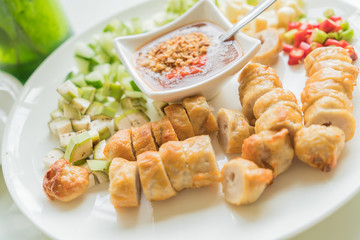 Vietnamese Meatball Wraps