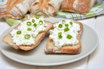 Sandwiches with cottage cheese